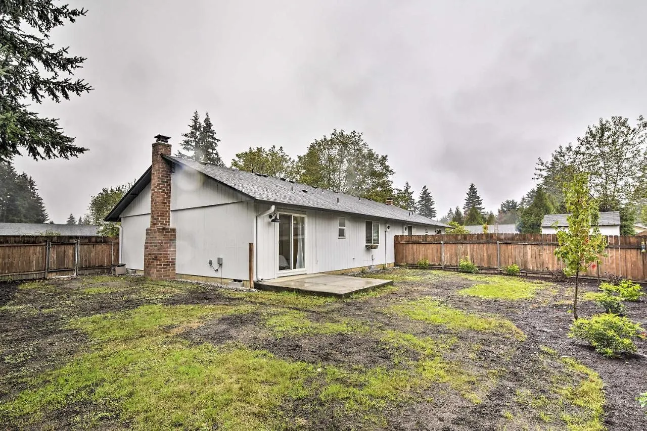 Lovely Vancouver Retreat With Home Gym! Holiday home