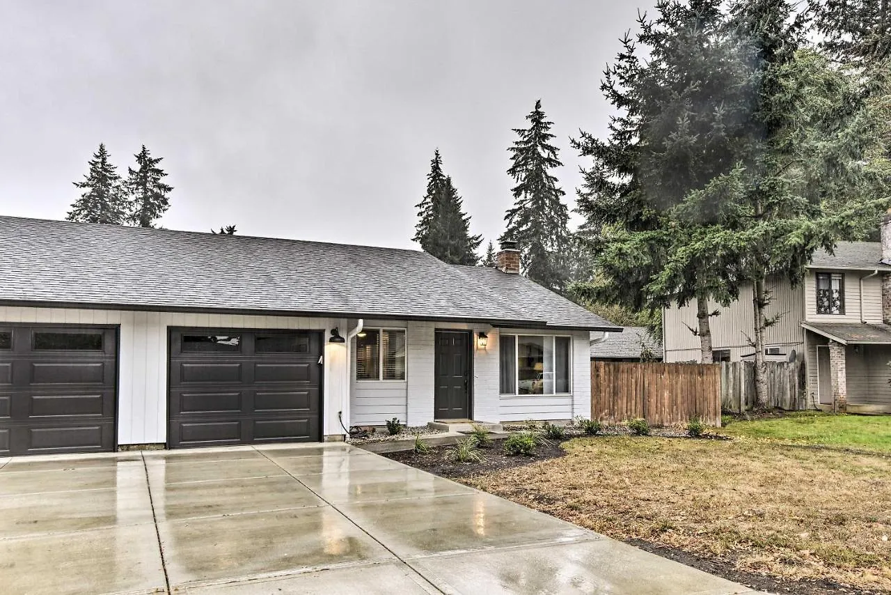 Lovely Vancouver Retreat With Home Gym! Holiday home